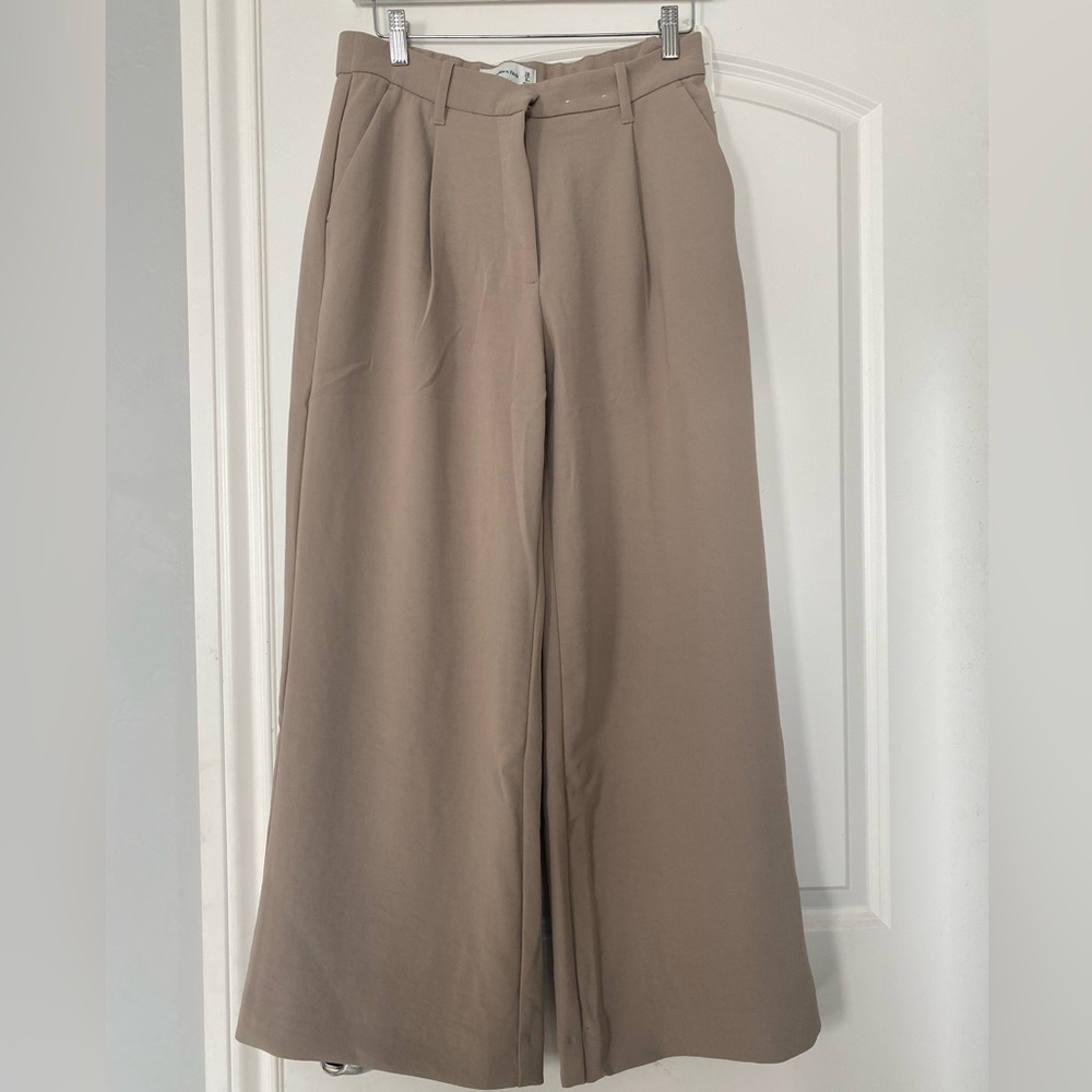 A&F Harper Tailored Premium Crepe Pant 6S